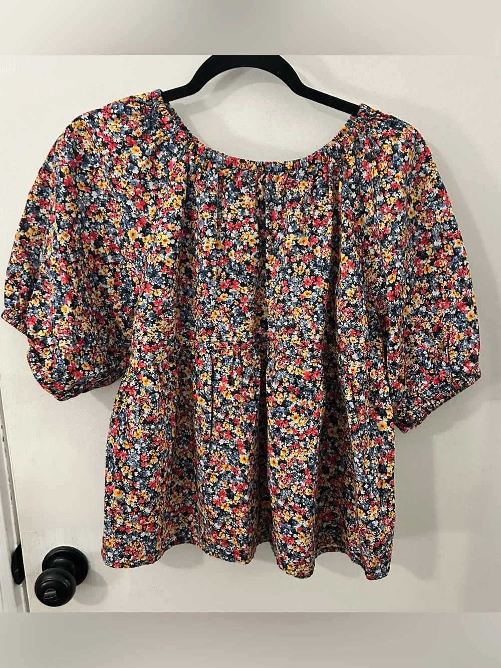 Old Navy Floral Puff Sleeve Relaxed Fit Lightweight Top Large Ditsy Peasant